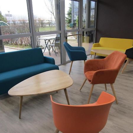 Comfort Hotel Aeroport Lyon St Exupery Colombier-Saugnieu Bagian luar foto