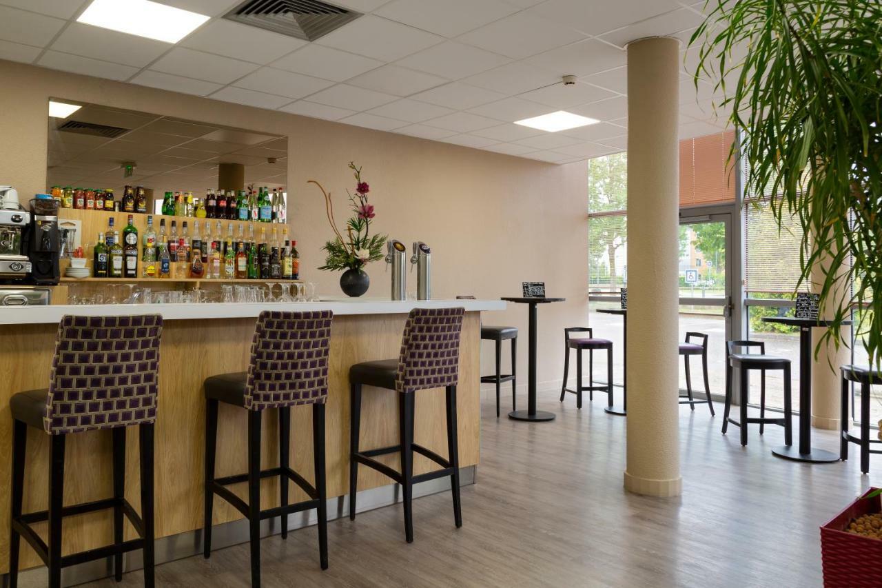 Comfort Hotel Aeroport Lyon St Exupery Colombier-Saugnieu Bagian luar foto